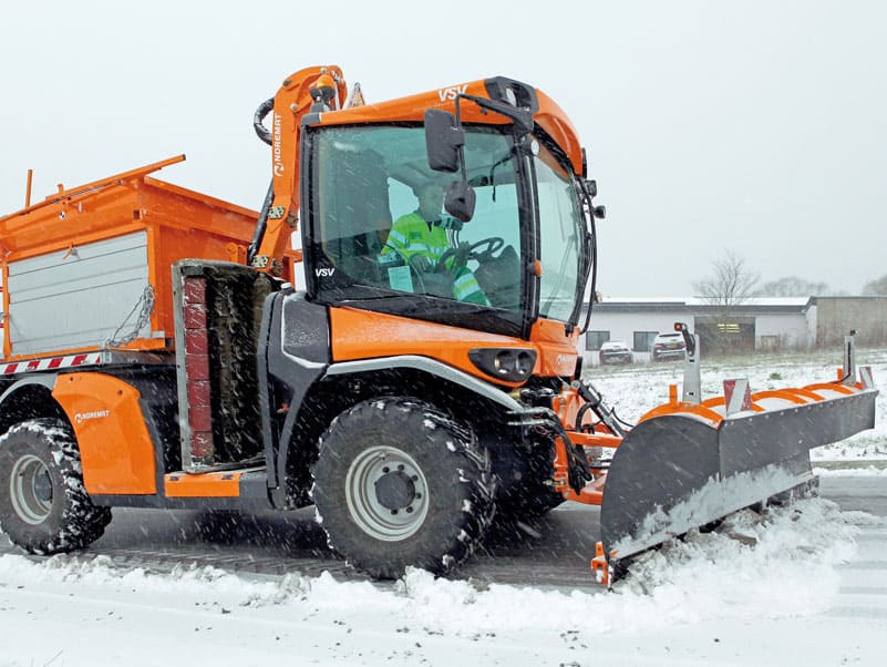 L’accessibilité aux zones techniques et à la cabine panoramique ont été créées à partir de l’expérience utilisateur.
La carrosserie a été réalisée selon la technique de rotomoulage, à l’aide d’une nouvelle matière eco-responsable : le Bio-TP-Seal.